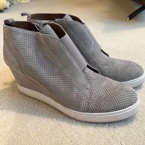 Wedge Sneaker by Paolo